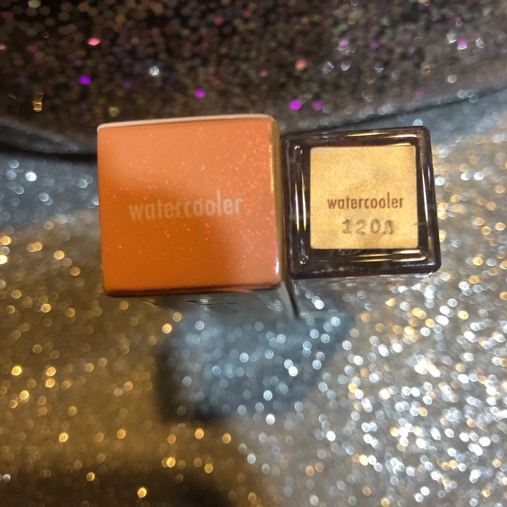 BNIB! Stila Beauty Boss Lip Gloss in Watercooler